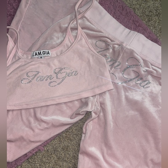 IAMGIA tracksuit - Picture 3 of 3